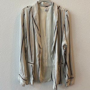 Loose-Fitting Striped Blazer